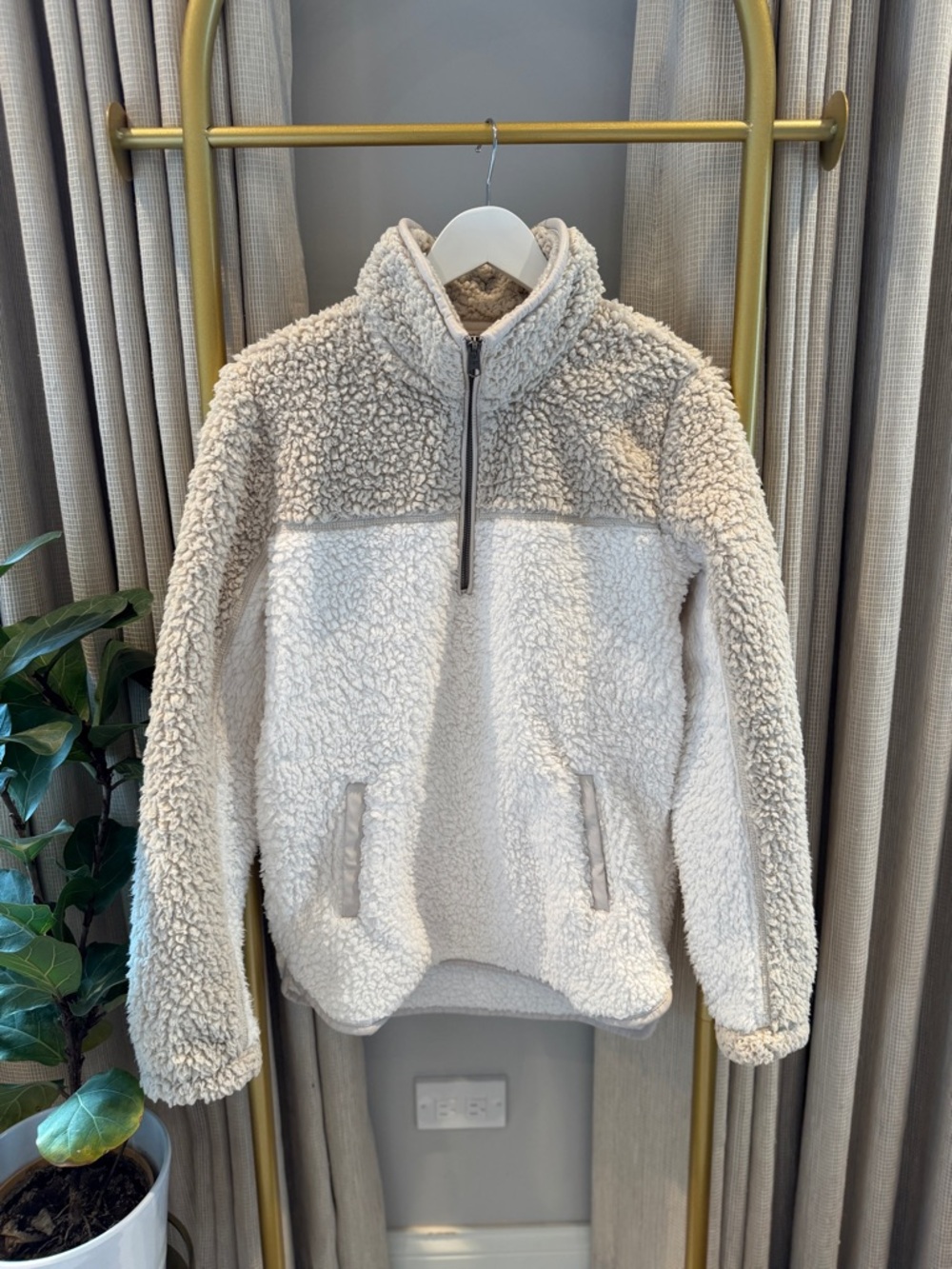 Abercrombie & Fitch Cream Sherpa Half-Zip Jacket
